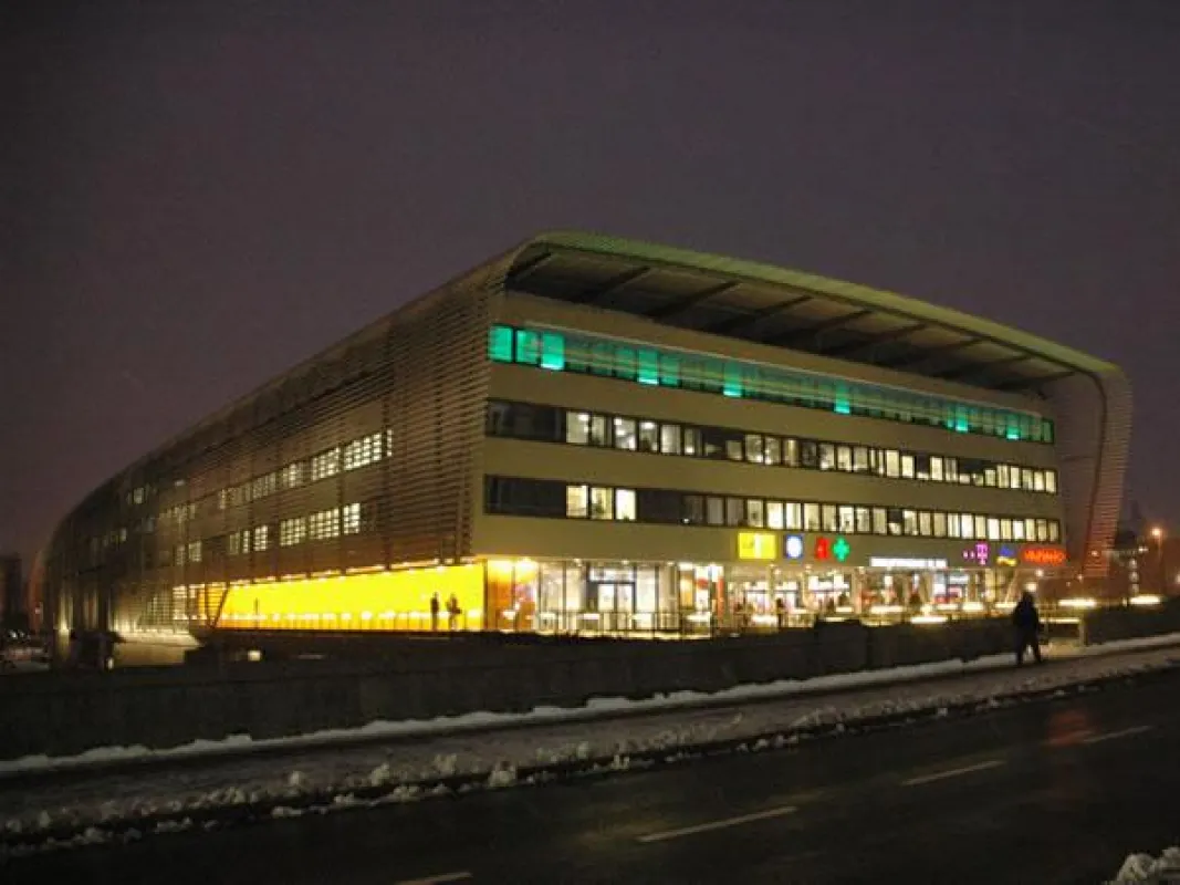ZOB München Fassadenansicht: Zentraler Omnibusbahnhof an der Hackerbrücke
