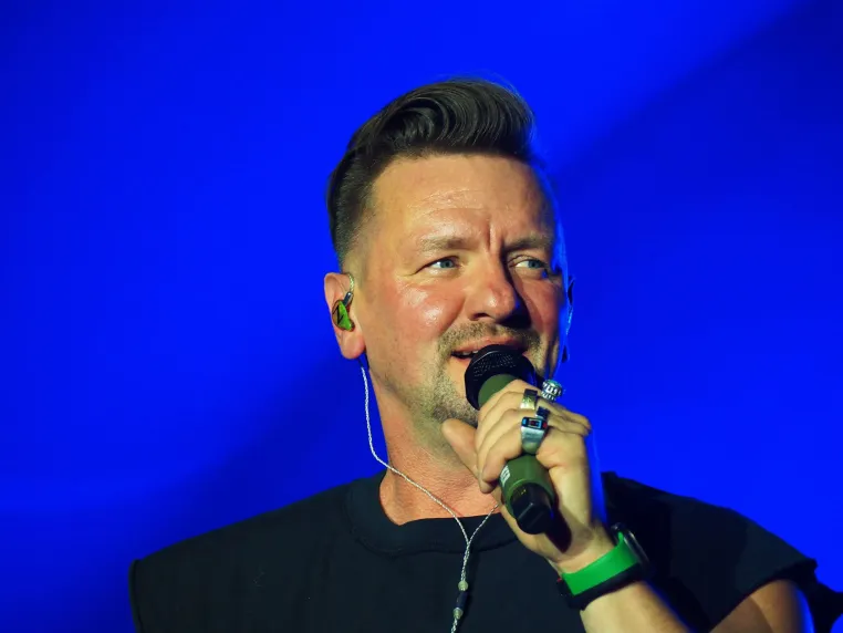 Ben Zucker bringt den Hofwiesenpark zum Beben. Tourfinale in Gera Bild: Ben Zucker bringt den Hofwiesenpark zum Beben. Tourfinale in Gera