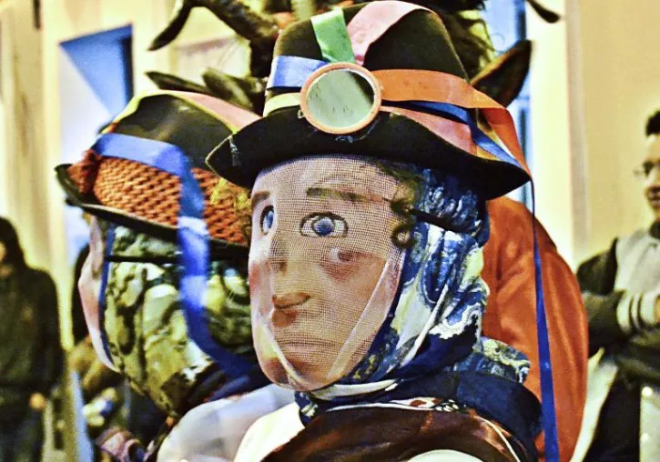 Bild: Bunt, bunter, Quito - So wird Karneval in Ecuadors Hauptstadt gefeiert