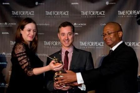 Bild: Maurice Lacroix präsentierte die Verleihung der 15. Time For Peace Film & Music Awards in New York City