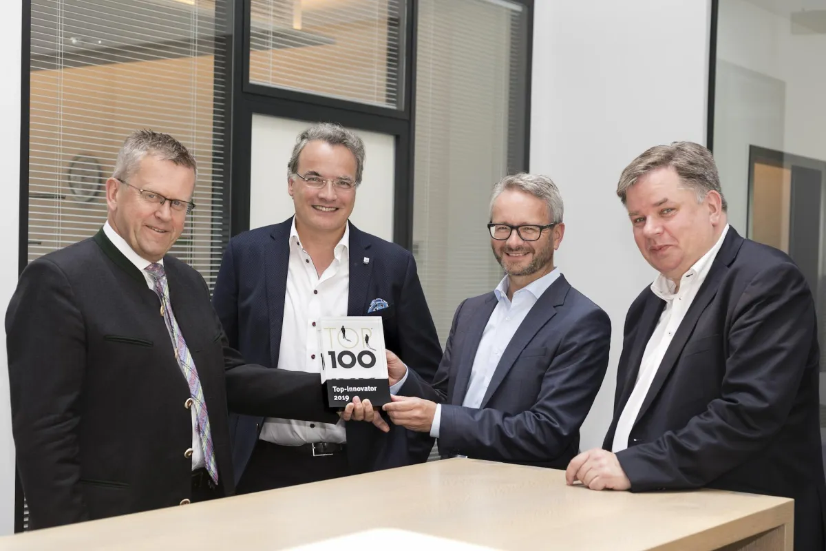 Bürgermeister Georg Weigl, Horst Luchtefeld, Marian Heinz und Stefan Welter (v.l.n.r) © Frischpack