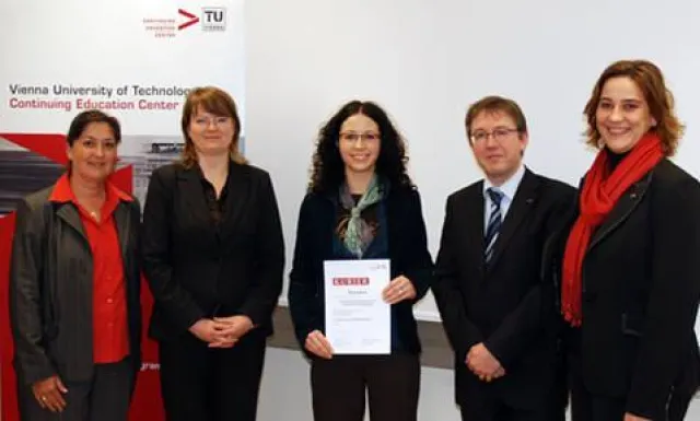 Bild: KURIER- Stipendiumvergabe: Universitätslehrgang Immobilientreuhandwesen & Liegenschaftsmanagement