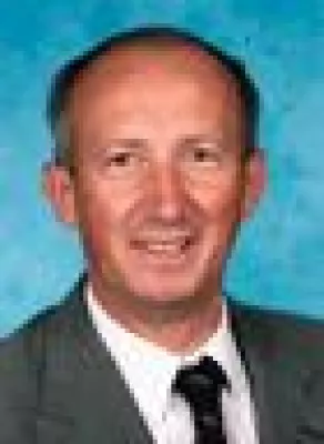 Bild: Brückenschlag - SimPlan Gruppe baut Brücke zu österreichischen Kunden