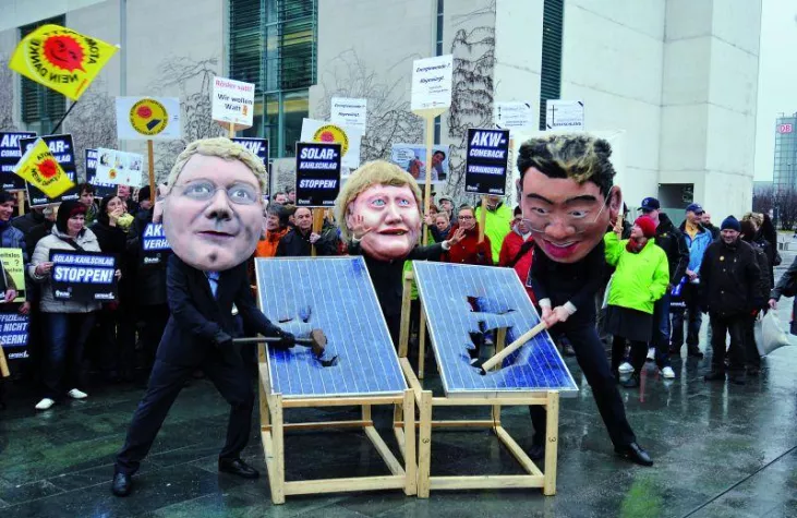 Proteste der Solarbranche gegen geplante Förderkürzung nehmen an Deutlichkeit zu Bild: Proteste der Solarbranche gegen geplante Förderkürzung nehmen an Deutlichkeit zu