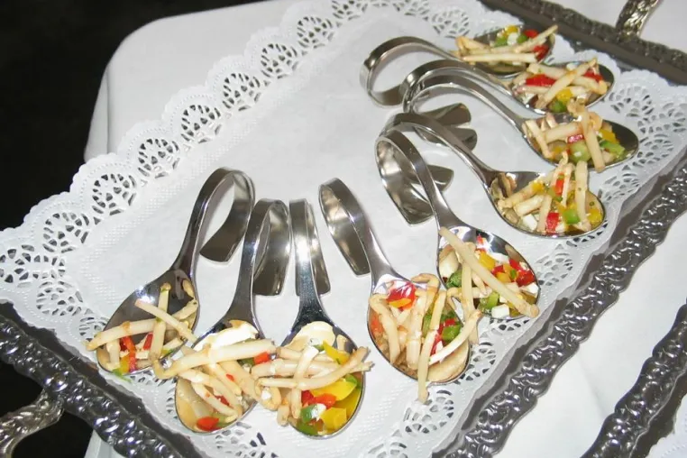 Bild: Hallertauer Hopfenspargel - Bayerns kulinarischer Frühlingsbote