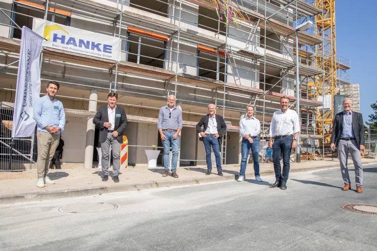 Carestone feiert Richtfest des Ersatzneubaus im Pflegezentrum „St. Elisabeth“ in Alfeld Bild: Carestone feiert Richtfest des Ersatzneubaus im Pflegezentrum „St. Elisabeth“ in Alfeld