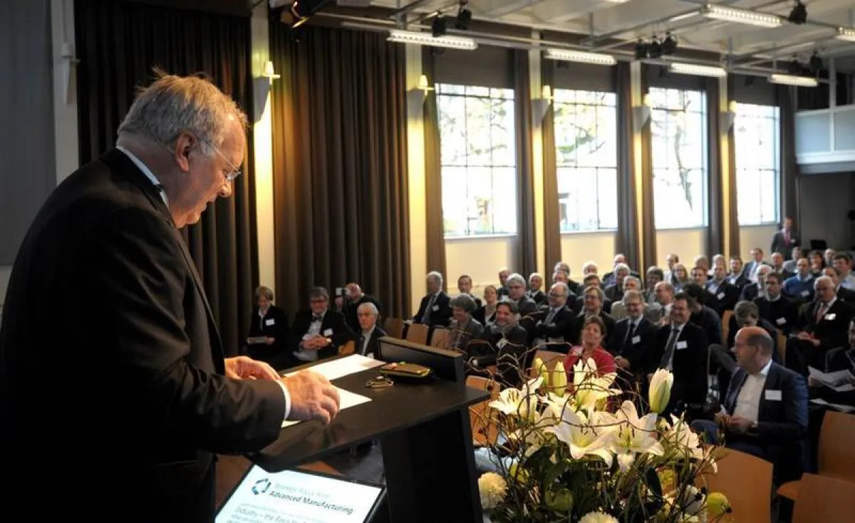 Bundesrat Johann Schneider-Ammann beim offiziellen Start des Strategischen Forschungsbereichs 