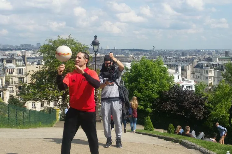 Bild: Spektakuläre Tricks zur UEFA EURO 2016™ –Hisense kooperiert mit Top-Fußball-Freestylern