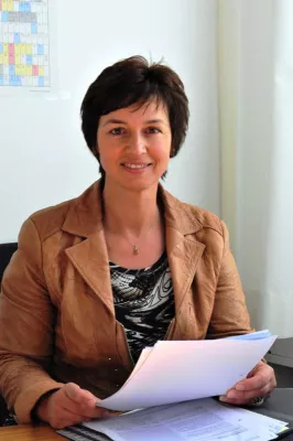 Ulrike Müller, MdL, kämpft für einen Bahnanschluss an der SGL Arena - Resolution heute eingereicht Bild: Ulrike Müller, MdL, kämpft für einen Bahnanschluss an der SGL Arena - Resolution heute eingereicht