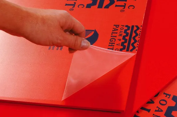 Bild: Koextrudierte Folien für PVC- und Kunststoffplatten