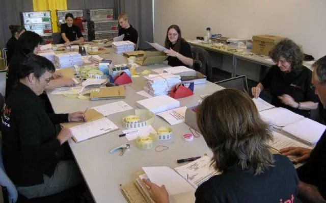 Bild: 25.000 Versicherungsakten in 2 Monaten digital verfügbar