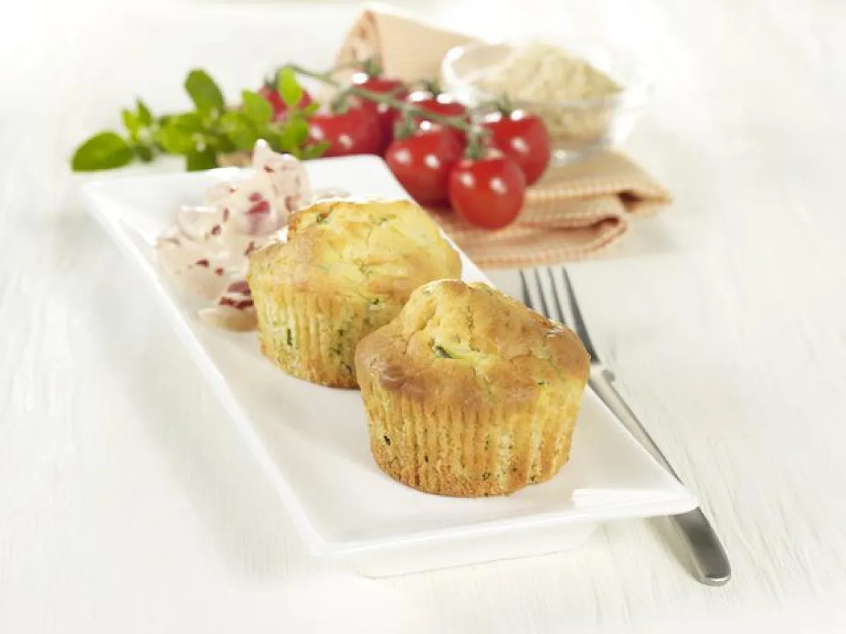 Die vegetarischen Zucchini-Muffins werden mit Hefeextrakt besonders herzhaft. Bildnachweis: www.hefe