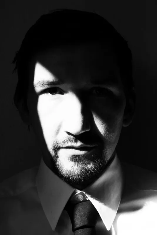 Der Autor Christian Sidjani