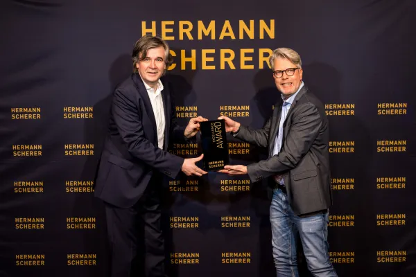 Bild: Excellence Award für Ilja Doert