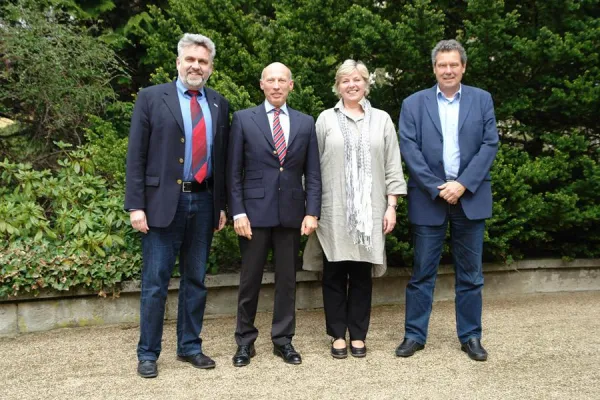 Deutsche Kreditbank unterstützt angehende Tourismusexperten Bild: Deutsche Kreditbank unterstützt angehende Tourismusexperten