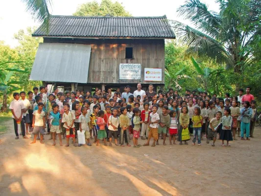 Bild: Reisen und helfen - Reise-Anbieter ZeitRäume engagiert sich für Hilfsprojekt in Kambodscha