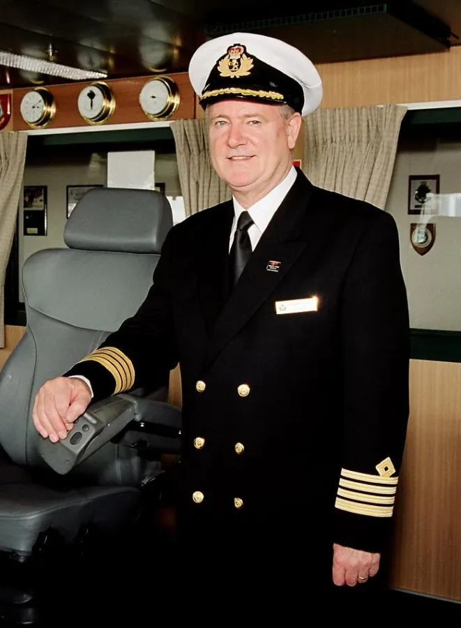 Kapitän Bernard Warner