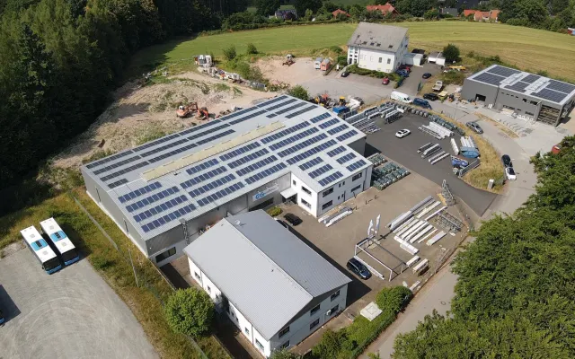 Bild: Mannheim: EG Aluminium eröffnet neue Produktionsstätte für Terrassenüberdachung