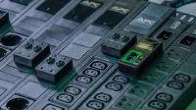 Bild: Günstige Stromverteilung für IT-Racks: APC Easy Rack-PDU