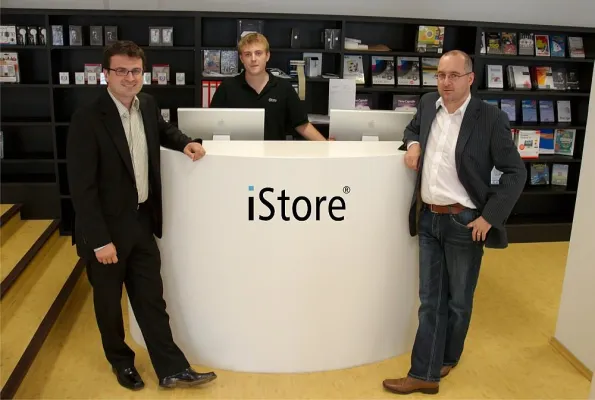 Bild: Die S.WERK AG übernimmt die iStore GmbH