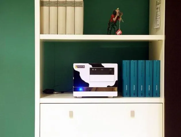 Bild: Home Entertainment Center „Multimedia Cow“ von Hedron mit neuen Features