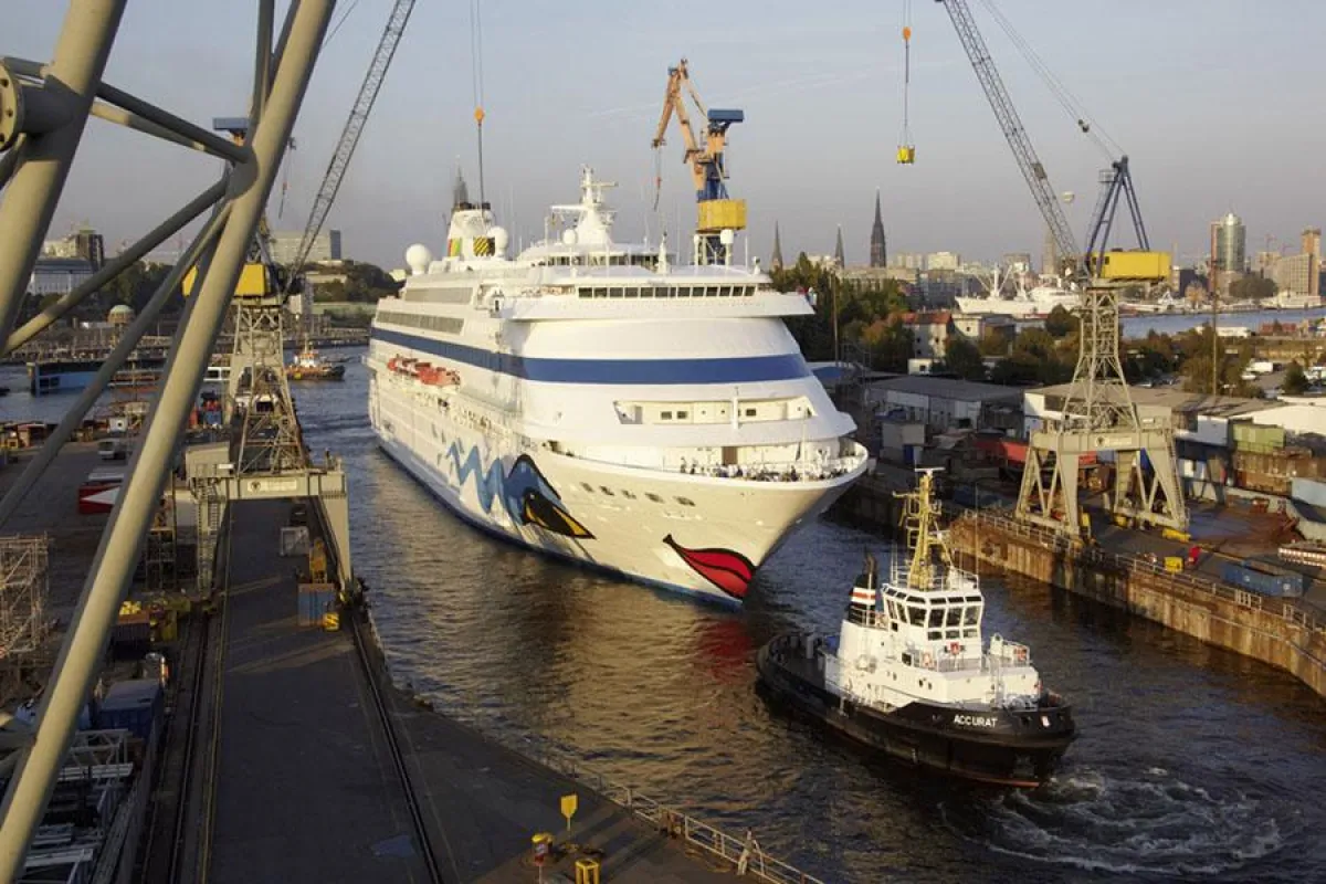 AIDAcara erhält frisches Design auf Hamburger Werft