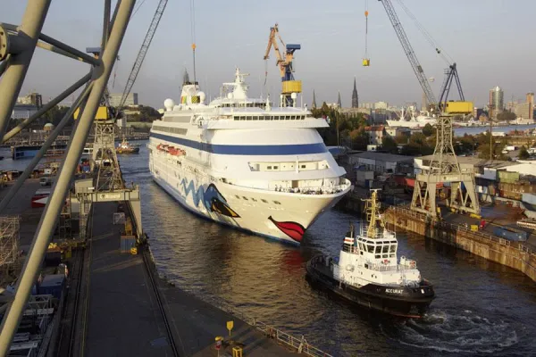 Bild: AIDAcara erhält frisches Design auf Hamburger Werft