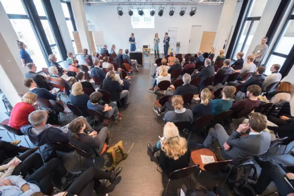 Forscher berechnen Ökobilanz: „Noch ist die Sharing Economy allemal blassgrün“ Bild: Forscher berechnen Ökobilanz: „Noch ist die Sharing Economy allemal blassgrün“