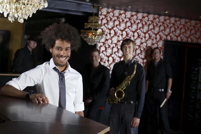Erfolgreicher Start der neuen Konzertreihe JAZZ4FRIENDS - Nächstes Konzert am 3. November mit Jeffrey Amankwa Bild: Erfolgreicher Start der neuen Konzertreihe JAZZ4FRIENDS - Nächstes Konzert am 3. November mit Jeffrey Amankwa