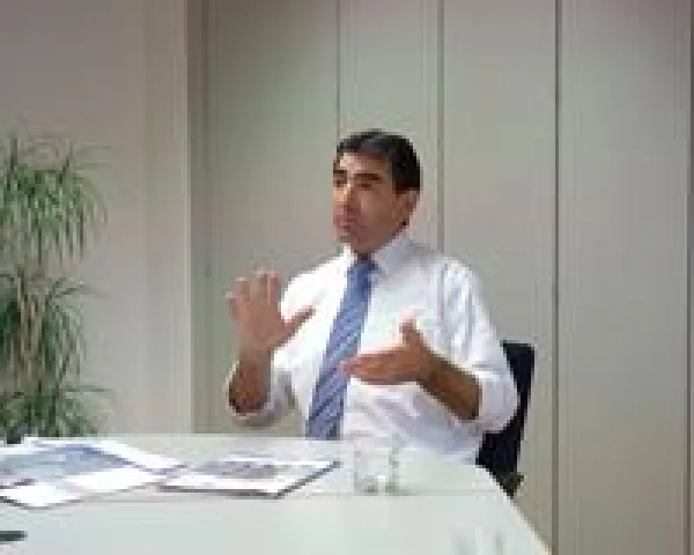 „Die Akotherm-Systeme ändern sich, der Verarbeitungsvorteil bleibt erhalten“, F. Schneider, Akotherm-Geschäftsführer im Interview