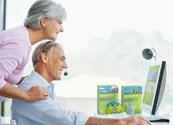 Bild: Senioren: Sprachen lernen am Computer - Doppelt fit statt Doppelherz