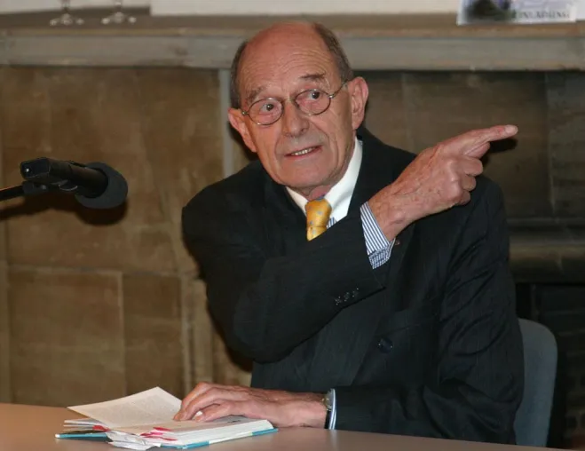Bild: Professor Karl Oppermann stellt erstmals seine zweiten Lebenserinnerungen vor
