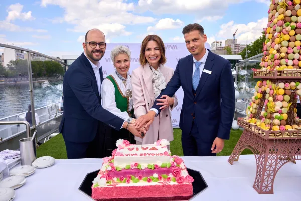 Bild: VIVA Cruises tauft erstes Schiff der neuen Produktlinie VIVA Boutique