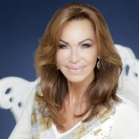 Bild: Neue Modelinie von Ricarda M.: Dress Club Women Shape