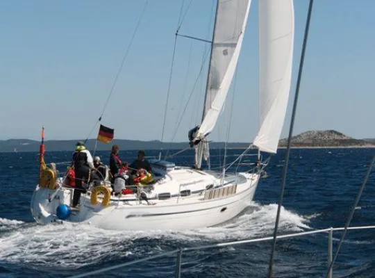 Dickschiff-Segeln in der Adria Bild: Dickschiff-Segeln in der Adria