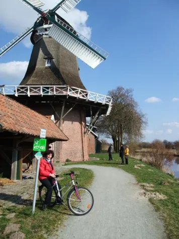 Mit Rückenwind durch das Ammerland Bild: Mit Rückenwind durch das Ammerland