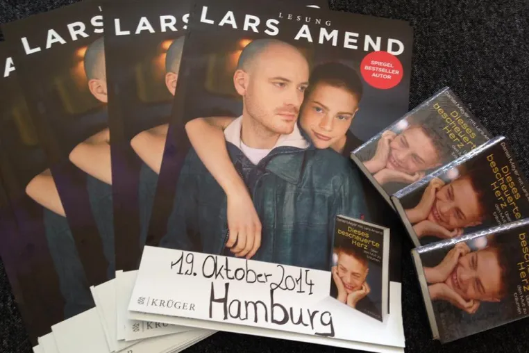 Bild: Vorverkauf für Lesung mit Lars Amend zugunsten des Fördervereins KinderLeben e.V. am 19. Oktober 2014
