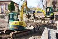 Bild: HKL Maschinen arbeiten Hand in Hand bei der Neugestaltung des Kieler Schlossgartens
