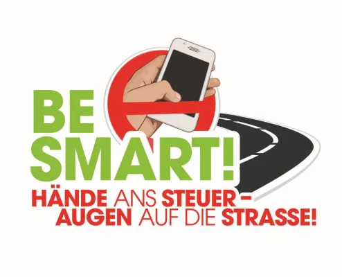 Bild: Video-Botschaft an alle Autofahrer: Fernsehmoderatorin Sonya Kraus warnt vor Smartphone-Nutzung am Steuer