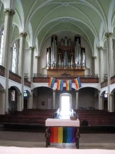 Berlin: Am Abend wird das schwul-lebische Stadtfest feierlich eröffnet. Gottesdienst in der Hauptstadt. Bild: Berlin: Am Abend wird das schwul-lebische Stadtfest feierlich eröffnet. Gottesdienst in der Hauptstadt.