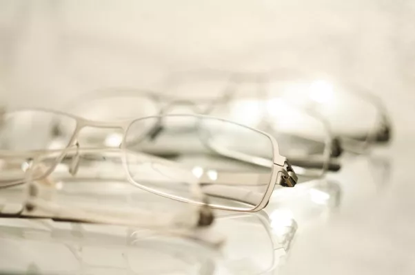 Bild: Die Zukunft vor Augen - 50 Jahre Gleitsichtgläser