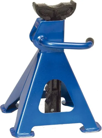 Bild: Safety first – mit den Unterstellböcken von Rameder