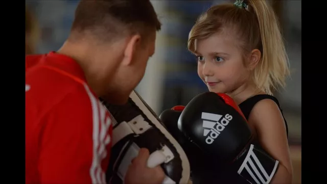 Bild: Kinder Kickboxen in Bergisch Gladbach
