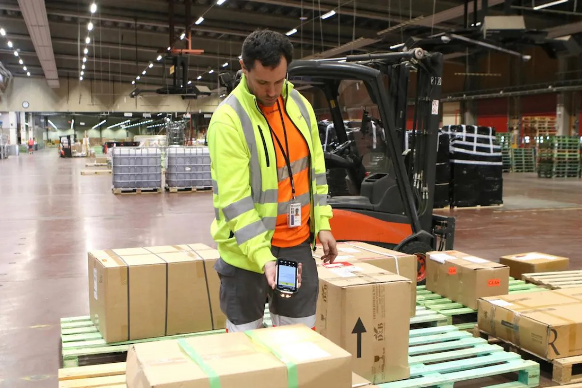 Reibungslose Beschaffungs- und Distributionslogistik/ © DB Schenker