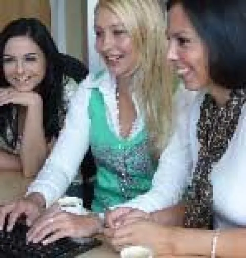 Ostbayerns Landschaften und Gastgeber in Videoclips Bild: Ostbayerns Landschaften und Gastgeber in Videoclips