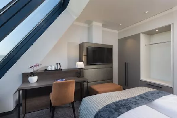 Excelsior Hotel Nürnberg Fürth: Exklusiver „Freunde- und Verwandtschafts-Tarif” für Fürther Bild: Excelsior Hotel Nürnberg Fürth: Exklusiver „Freunde- und Verwandtschafts-Tarif” für Fürther