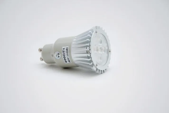 Besseres Licht bei deutlich weniger Stromverbrauch Bild: Besseres Licht bei deutlich weniger Stromverbrauch