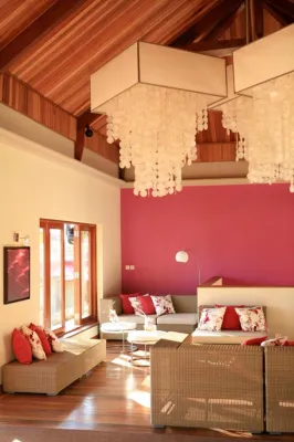 Bild: 4 Sterne Hotel Tamassa im Süden von Mauritius besticht durch modernes Design und klare Linien