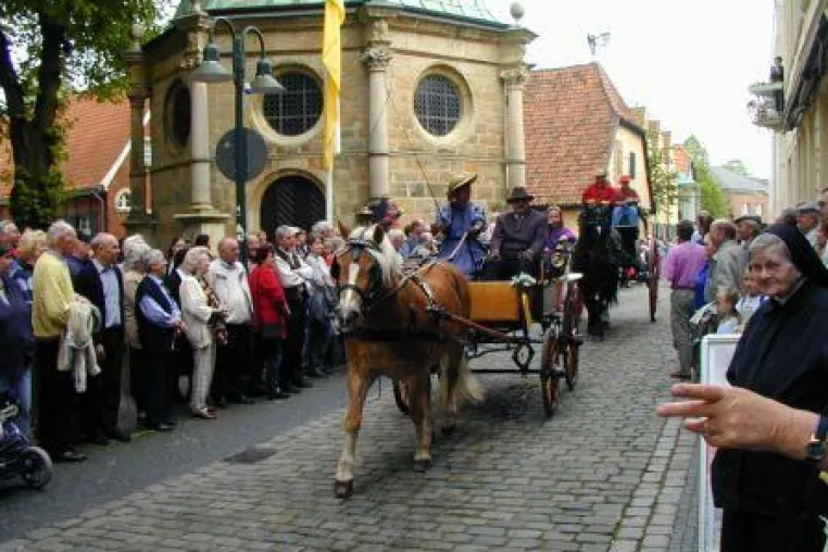 Kutschenwallfahrt in Telgte an Christi Himmelfahrt Bild: Kutschenwallfahrt in Telgte an Christi Himmelfahrt