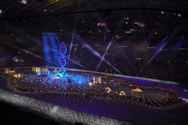 Bild: Rund 500 ROBE BMFL rocken die SEA Games